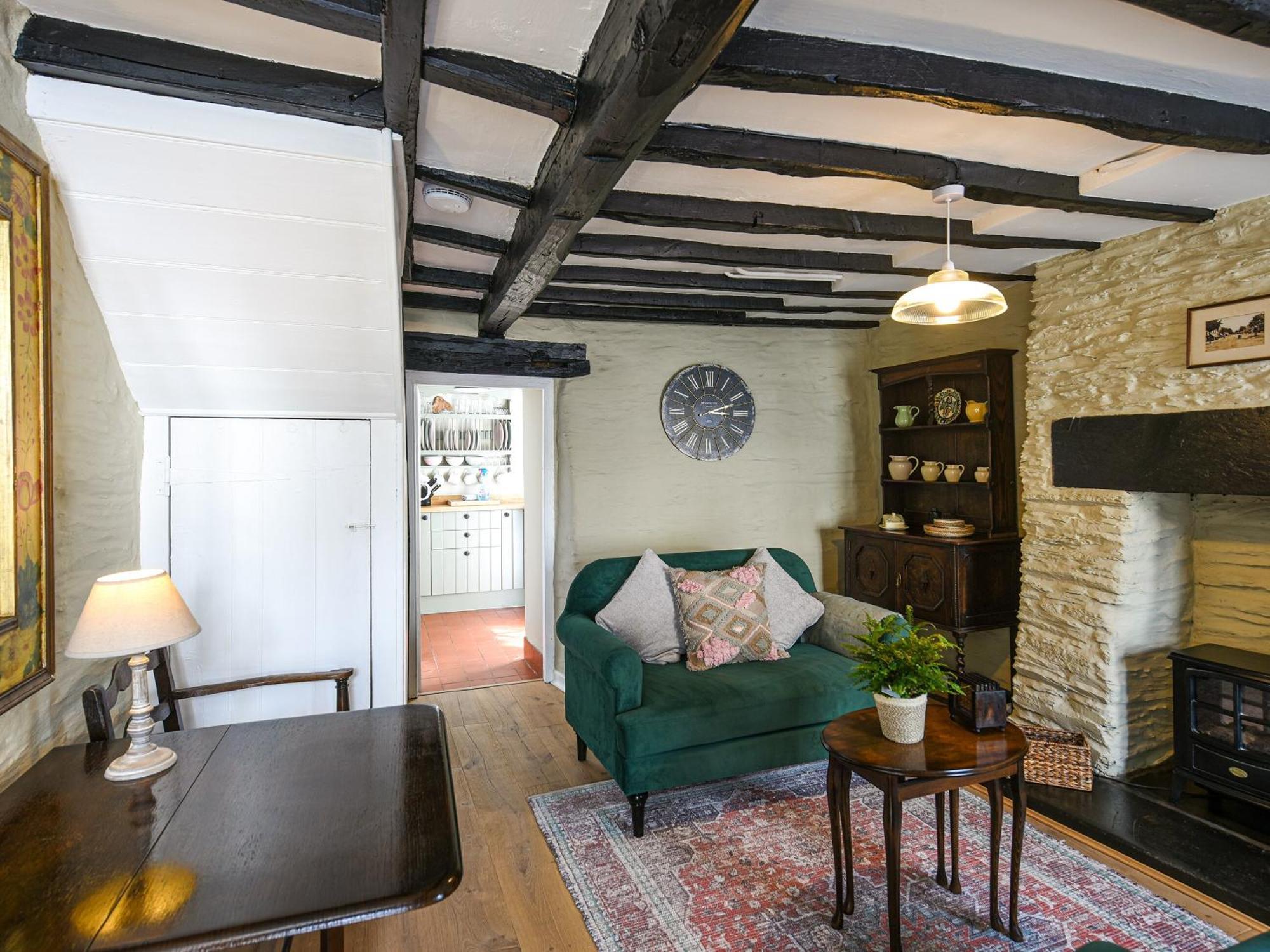 فيلا Bwthyn Llys Machynlleth Old Court House المظهر الخارجي الصورة